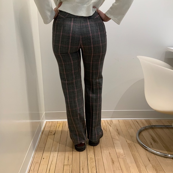 J MARCO women’s trousers, made in Canada, size 6 - Picture 2 of 3